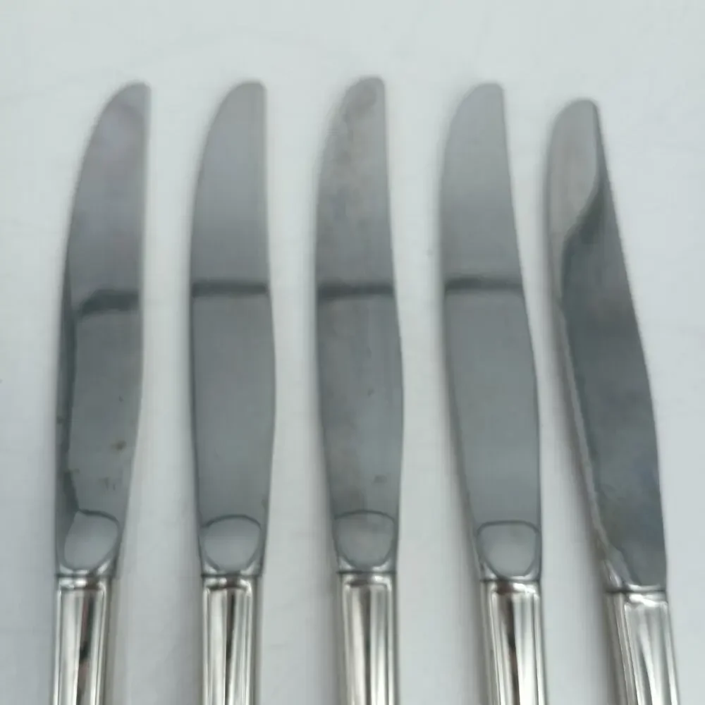 5X BK Oneida Bancroft Butter Knives Glossy Stainless Steel Flatware